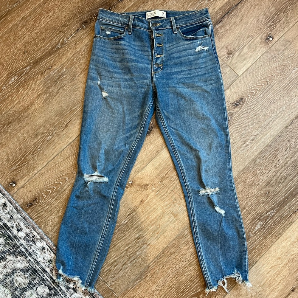 Abercrombie & Fitch high rise, button fly, ankle length, size 6